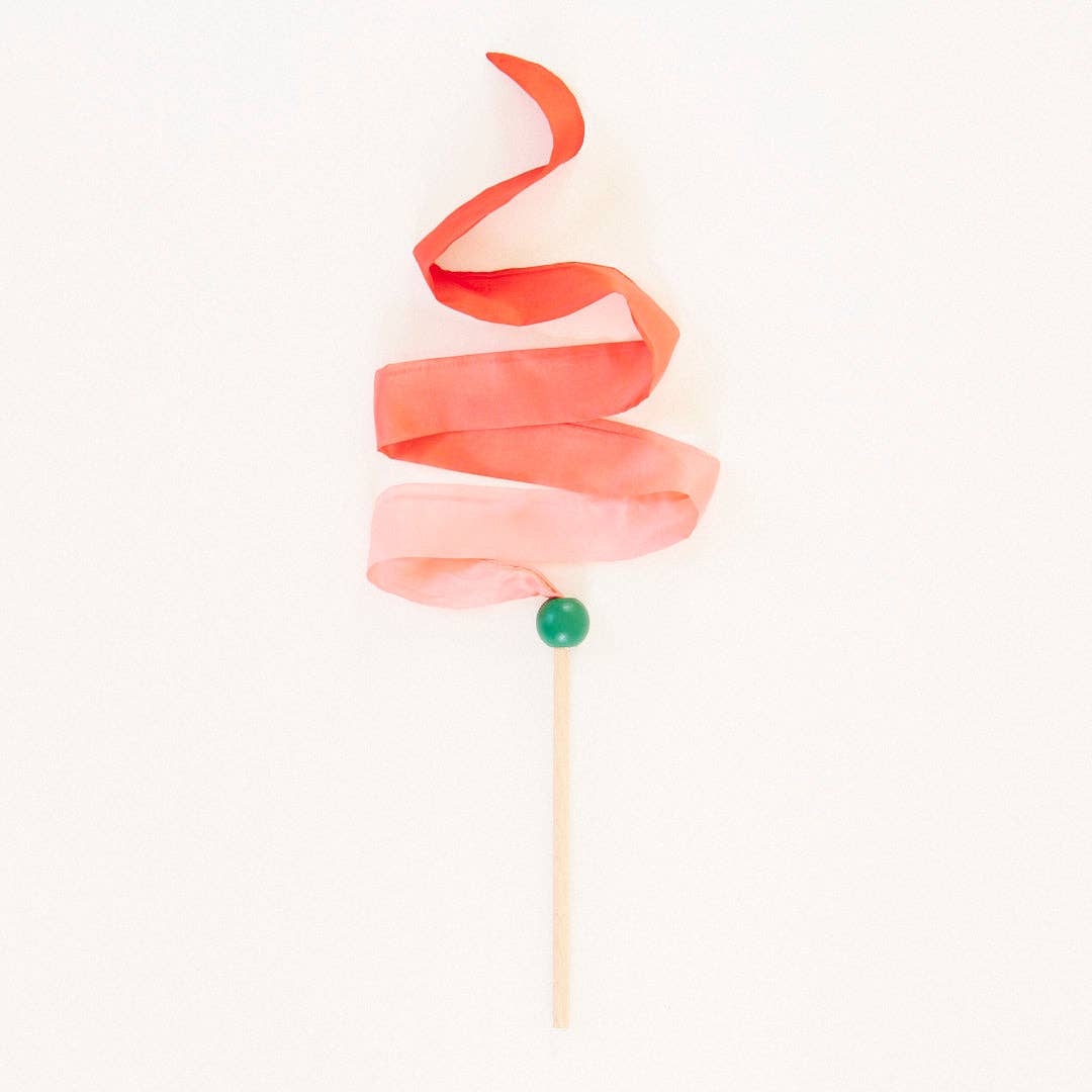 Sarahs Silk Mini Strawberry Streamer - - MamaMilla